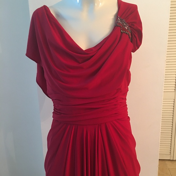 Badgley  Mischka  red evening gown, NEW, size 10 - Picture 6 of 8